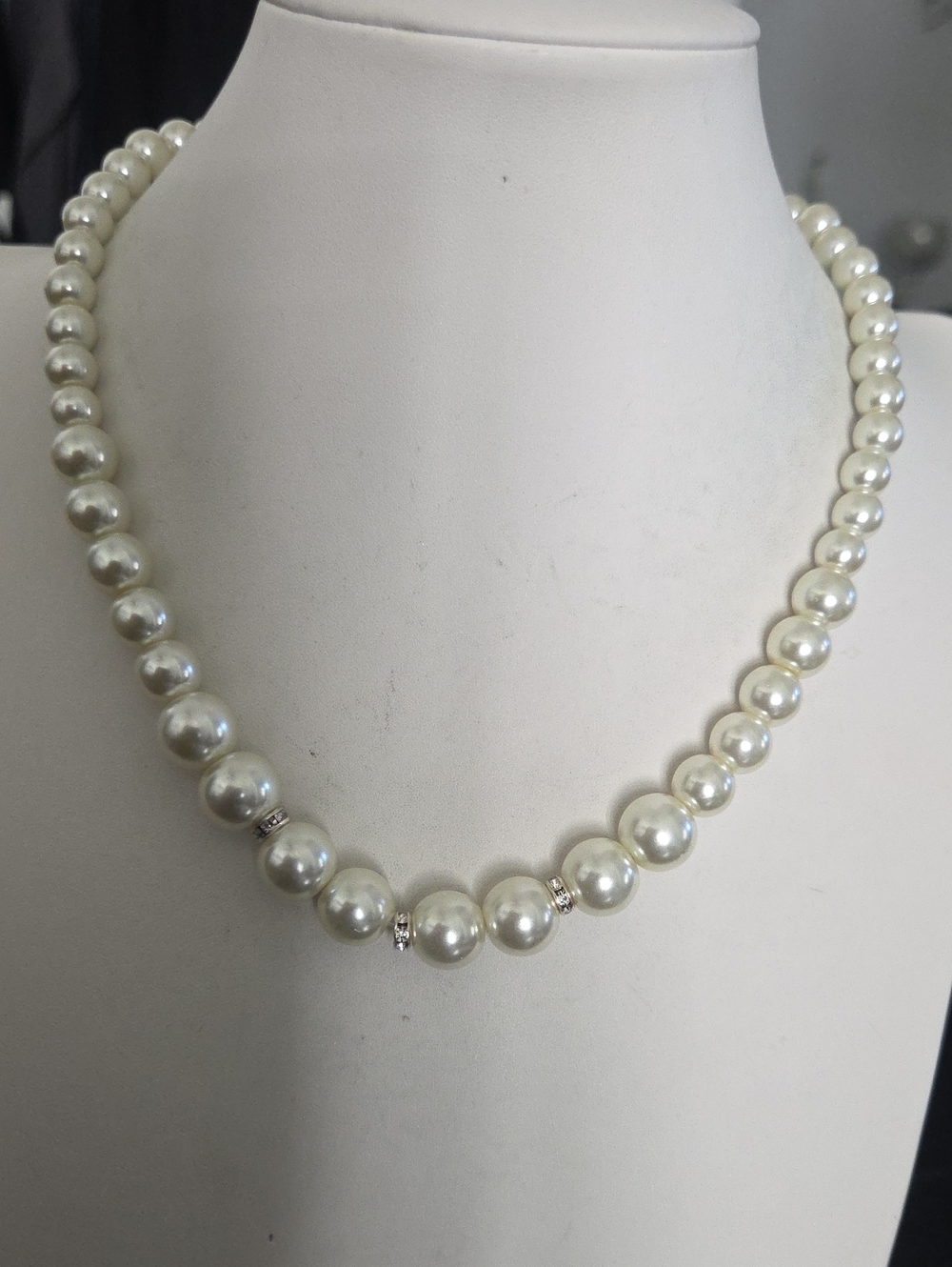 Paparazzi White Pearl Necklace NWT